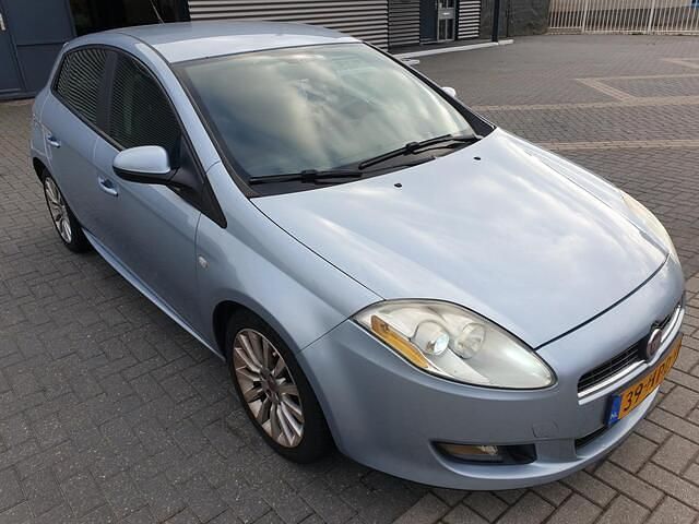 Blauw Gebruikt 2009 Fiat Bravo Hatchback | € 1.499 (Super prijs) - Afbeelding 1/4