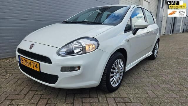 Wit Gebruikt 2015 Fiat Punto Evo Pop Hatchback | € 2.750 (Eerlijke prijs) - Afbeelding 1/4