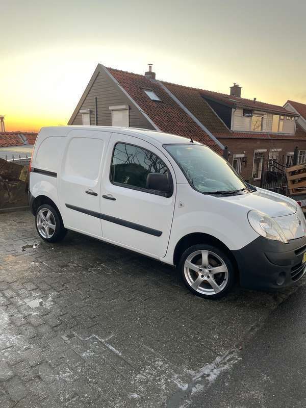 Gebruikt 2008 Renault Kangoo Komfort MPV | € 5.950 (Eerlijke prijs) - Afbeelding 1/4
