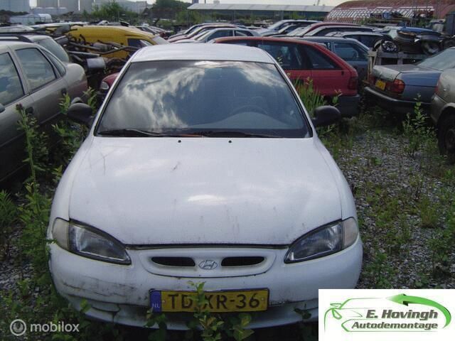 Wit Gebruikt 1998 Hyundai Lantra GLS Sedan | € 450 - Afbeelding 1/3