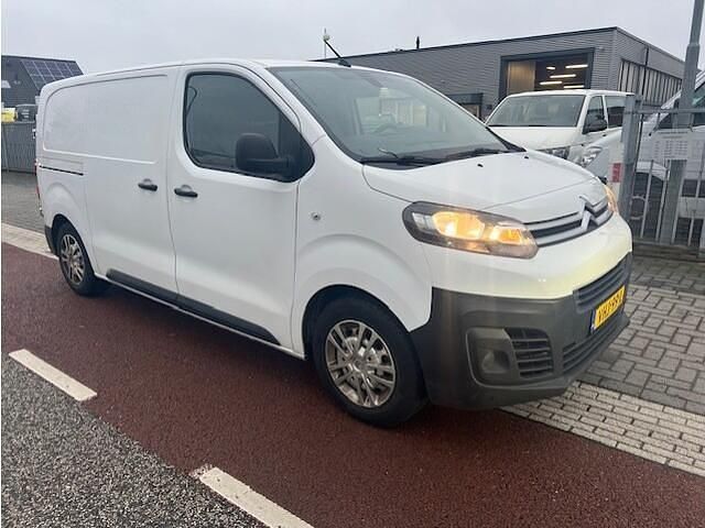 Wit Occasion 2020 Citroën Jumpy MPV | € 9.950 (Eerlijke prijs) - Afbeelding 1/4