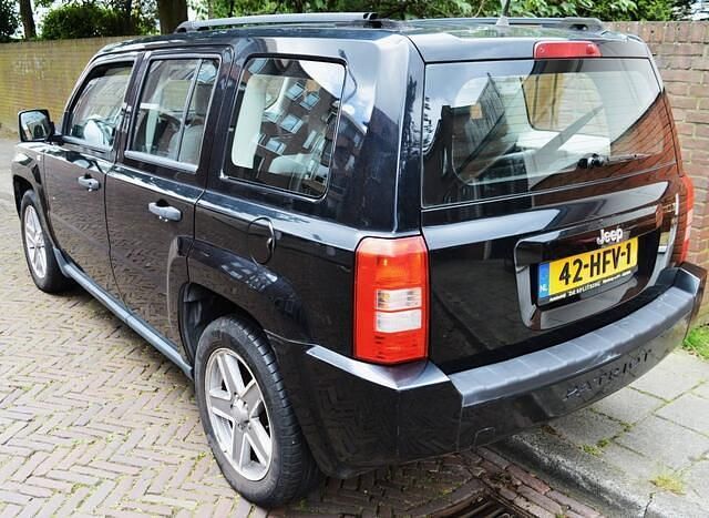 Occasion Jeep Patriot 170 PK (125 kW) 2008 Zwart SUV