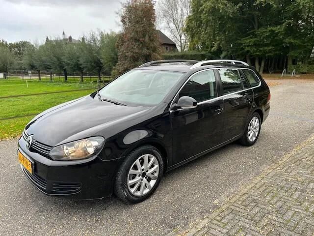 Zwart Gebruikt 2011 VW Golf VI Comfortline Stationwagen | € 4.795 (Eerlijke prijs) - Afbeelding 1/4