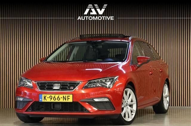 Rood Gebruikt 2018 Seat Leon ST FR Stationwagen | € 14.700 (Eerlijke prijs) - Afbeelding 1/4