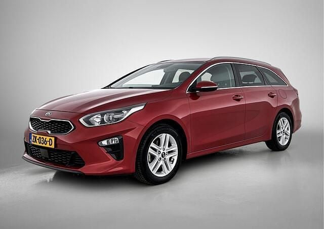 Rood Gebruikt 2019 Kia Ceed Sportswagon 4 Stationwagen | € 18.945 (Eerlijke prijs) - Afbeelding 1/4