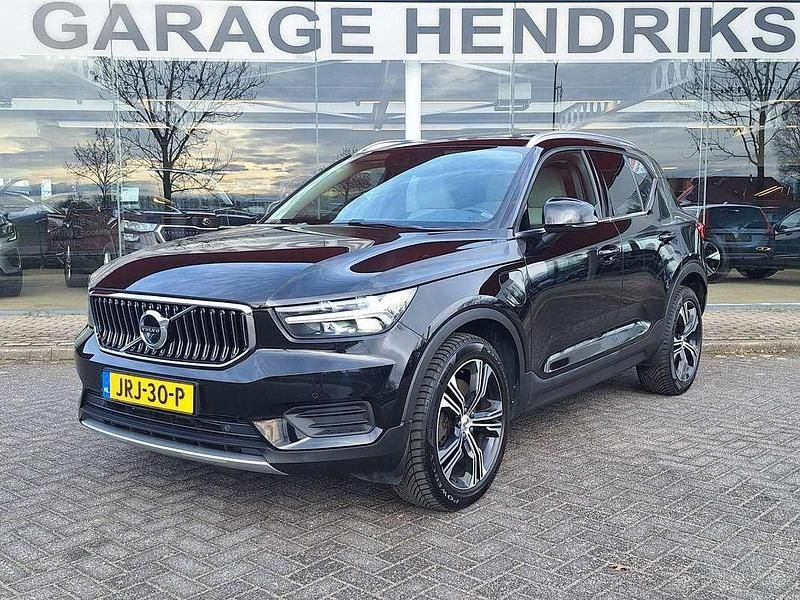 Occasion Volvo XC40 Inscription 179 PK (131 kW) 2021 Zwart (metallic) SUV