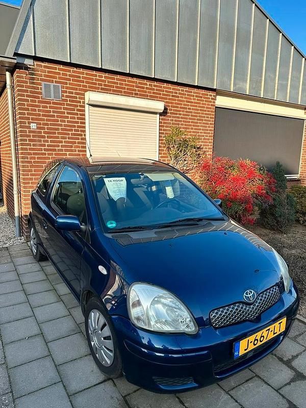 Occasion 2005 Toyota Yaris | € 2.350 (Eerlijke prijs) - Afbeelding 1/4