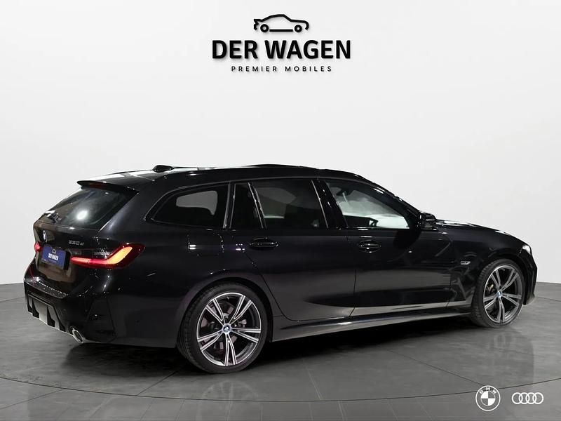 Occasion BMW 330e M Sport 292 PK (214 kW) 2022 Zwart (metallic) Stationwagen