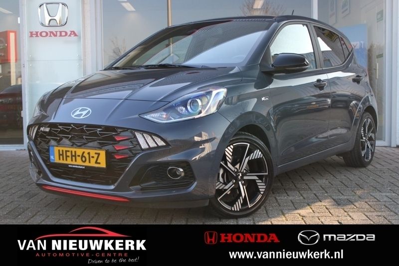 Grijs Gebruikt 2023 Hyundai i10 N Line Hatchback | € 18.650 (Eerlijke prijs) - Afbeelding 1/4