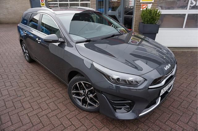 Grijs (metallic) Occasion 2021 Kia Ceed Sportswagon Stationwagen | € 19.945 (Eerlijke prijs) - Afbeelding 1/4