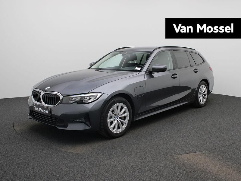 Grijs Gebruikt 2021 BMW 330 Stationwagen | € 27.400 (Super prijs) - Afbeelding 1/4