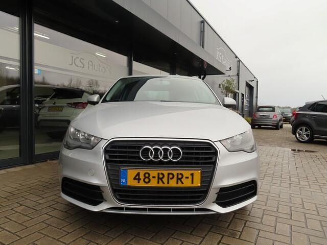 Occasion Audi A1 Attraction 86 PK (63 kW) 2011 Grijs (metallic) Hatchback