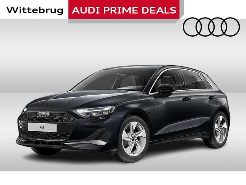 Grijs Nieuw 2025 Audi A3 Sportback e-tron Advanced Hatchback | € 44.120 (Eerlijke prijs) - Afbeelding 1/4