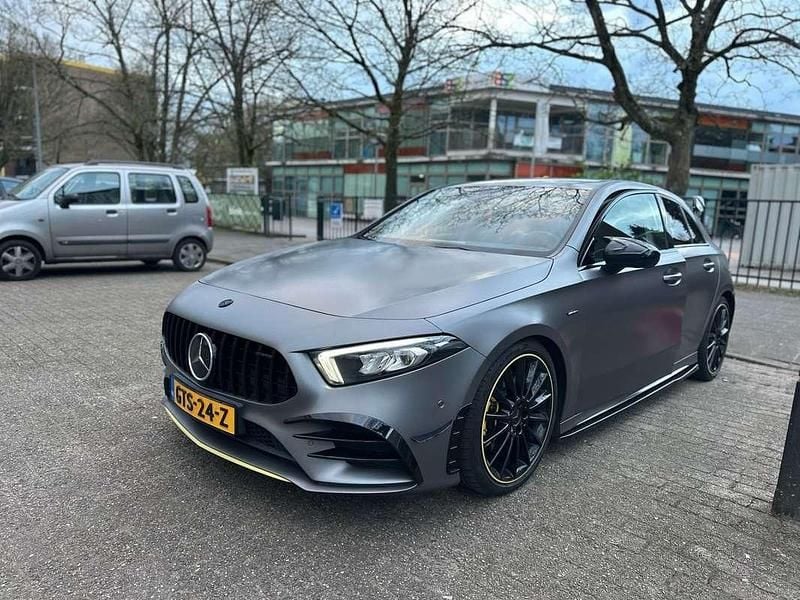 Grijs Gebruikt 2019 Mercedes 250 Premium Plus Stationwagen | € 30.950 (Eerlijke prijs) - Afbeelding 1/4