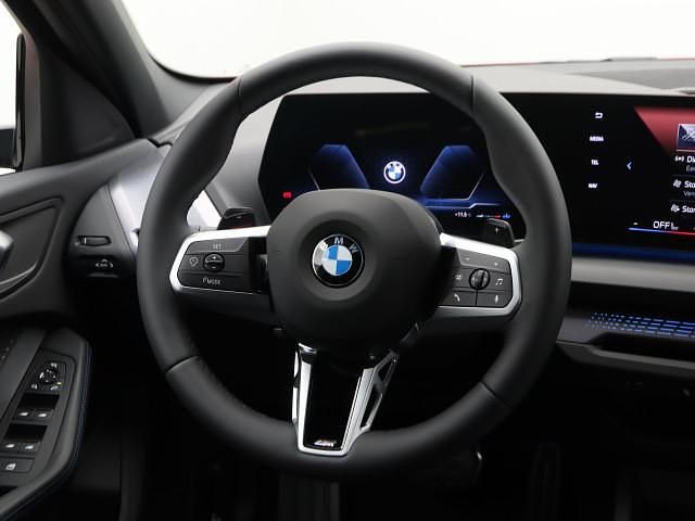 Occasion BMW 120 M Sport 156 PK (114 kW) 2025 Rood Hatchback