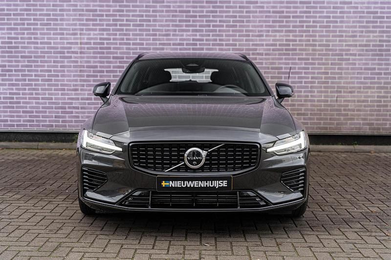 Occasion Volvo V60 Plus 350 PK (257 kW) 2025 Grijs Stationwagen