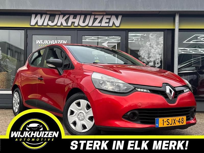 Rood Gebruikt 2013 Renault Clio IV Authentique Hatchback | € 6.950 (Eerlijke prijs) - Afbeelding 1/4
