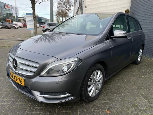 Occasion Mercedes B200 Prestige 156 PK (114 kW) 2013 Grijs MPV