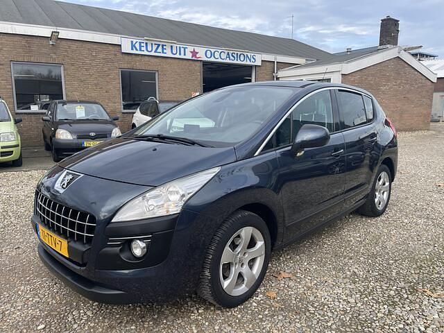 Blauw (metallic) Gebruikt 2012 Peugeot 3008 MPV | € 4.950 (Eerlijke prijs) - Afbeelding 1/4