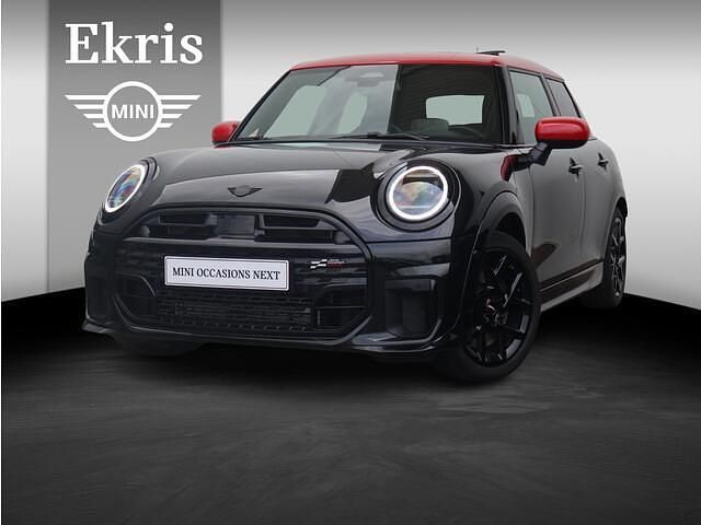Zwart Gebruikt 2024 Mini John Cooper Works Comfort Hatchback | € 39.950 (Iets duurder) - Afbeelding 1/4