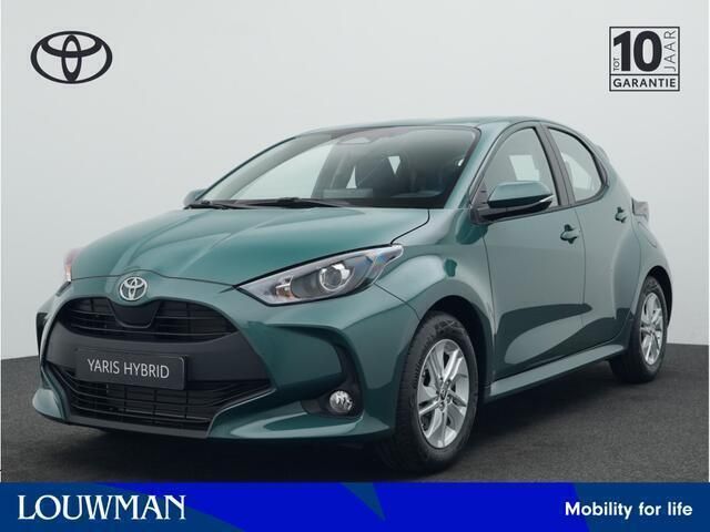 Groen, metallic lak Nieuw 2025 Toyota Yaris Active Hatchback | € 29.289 (Eerlijke prijs) - Afbeelding 1/4