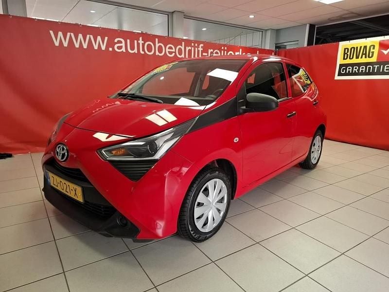 Rood Gebruikt 2019 Toyota Aygo Hatchback | € 8.650 (Super prijs) - Afbeelding 1/4