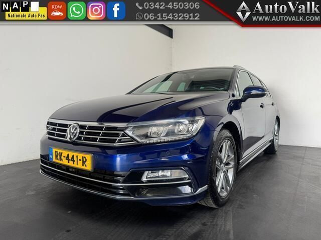 Blauw Gebruikt 2017 VW Passat Highline Stationwagen | € 14.949 (Eerlijke prijs) - Afbeelding 1/4
