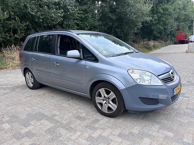 Occasion Opel Zafira Essentia 116 PK (85 kW) 2010 Grijs MPV