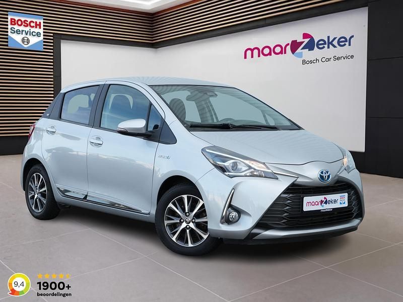 Zilver Gebruikt 2020 Toyota Yaris Hybrid Hatchback | € 18.950 (Goede deal) - Afbeelding 1/3