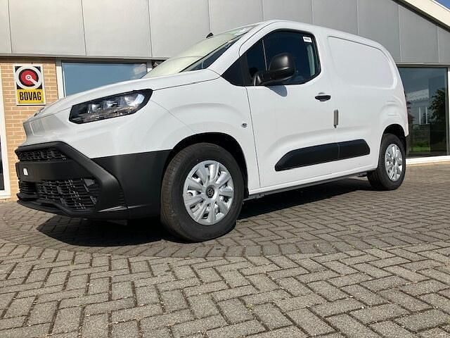 Nieuw Toyota Proace City City 100 kW (136 PK) 2025 Wit MPV