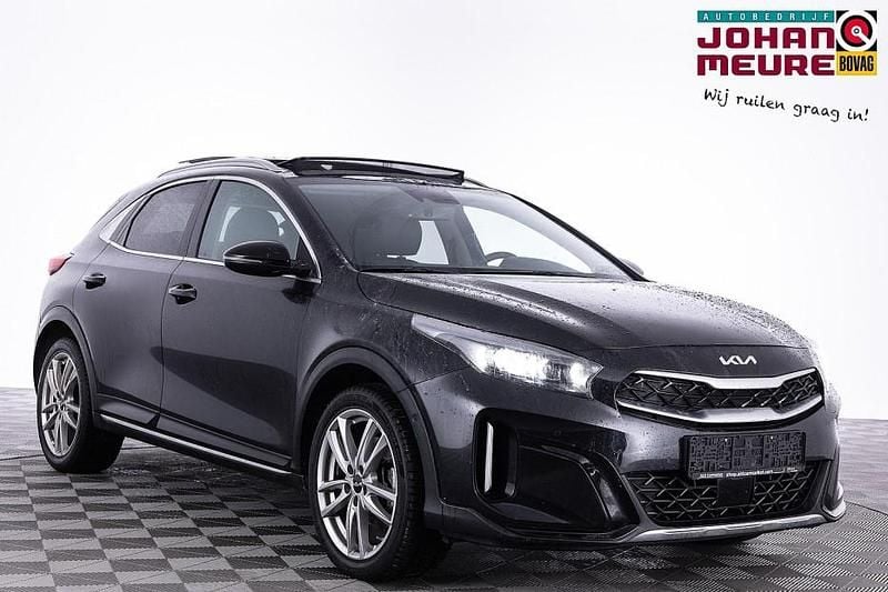 Zwart Occasion 2026 Kia XCeed SUV | € 23.990 (Super prijs) - Afbeelding 1/4