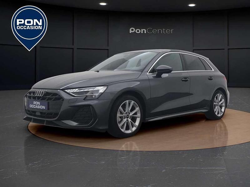 Grijs Gebruikt 2024 Audi A3 Sportback Comfort Hatchback | € 39.950 (Duur) - Afbeelding 1/3