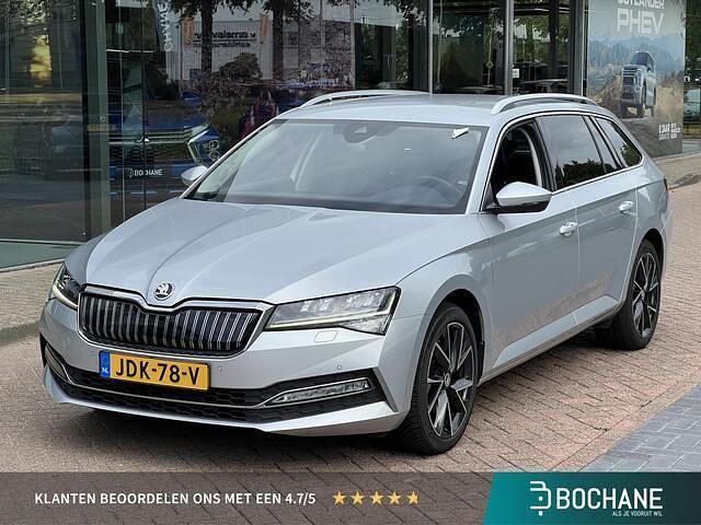 Grijs Gebruikt 2022 Skoda Superb Business Line Stationwagen | € 23.750 (Goede deal) - Afbeelding 1/4