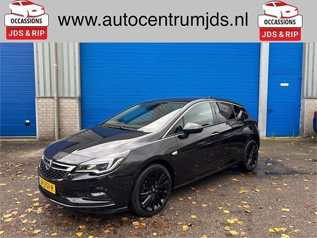 Zwart Gebruikt 2016 Opel Astra Innovation Hatchback | € 8.950 (Eerlijke prijs) - Afbeelding 1/4