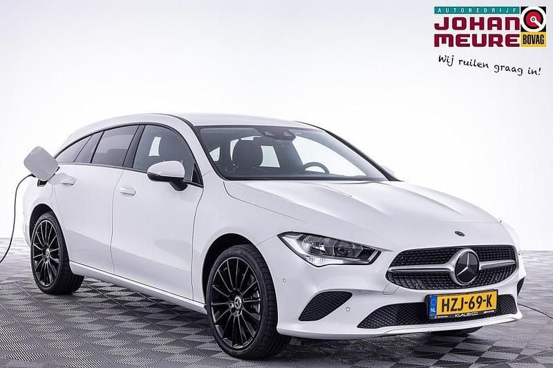 Wit Gebruikt 2022 Mercedes CLA250e Shooting Brake Business Stationwagen | € 29.999 (Super prijs) - Afbeelding 1/4