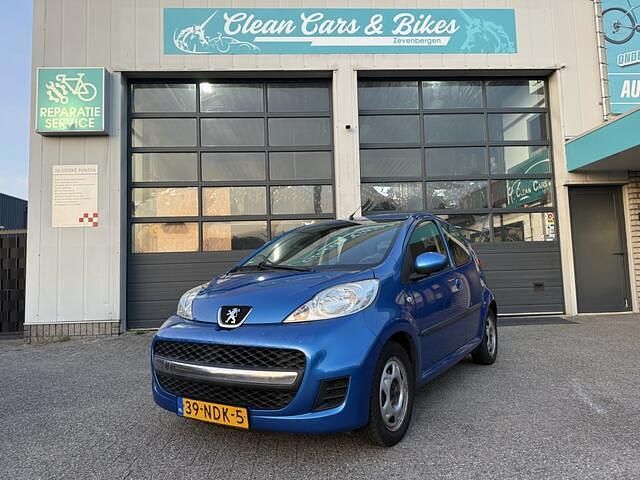 Blauw Gebruikt 2010 Peugeot 107 Urban Move Hatchback | € 1.999 (Eerlijke prijs) - Afbeelding 1/4