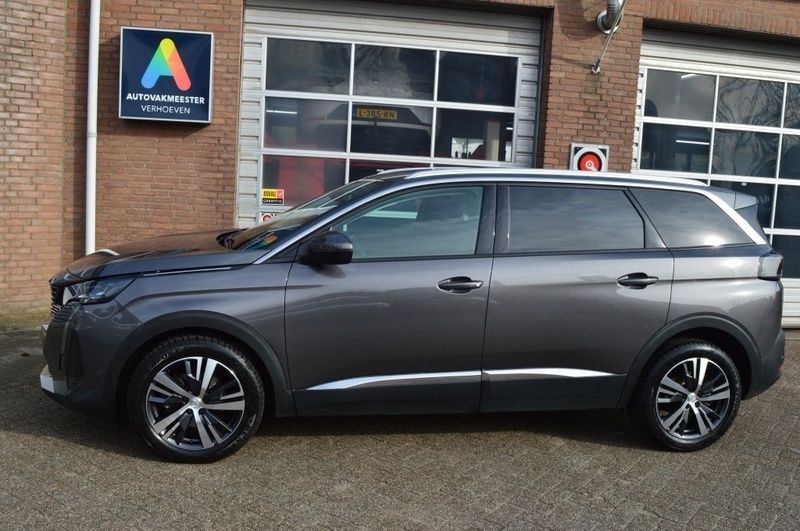 Occasion Peugeot 5008 Allure 131 PK (96 kW) 2022 Grijs MPV