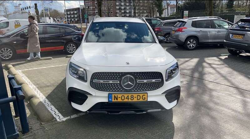 Wit Gebruikt 2021 Mercedes GLB200 AMG SUV | € 37.777 (Super prijs) - Afbeelding 1/4
