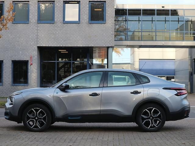 Occasion Citroën e-C4 Feel 114 kW (156 PK) 2023 Grijs Sedan
