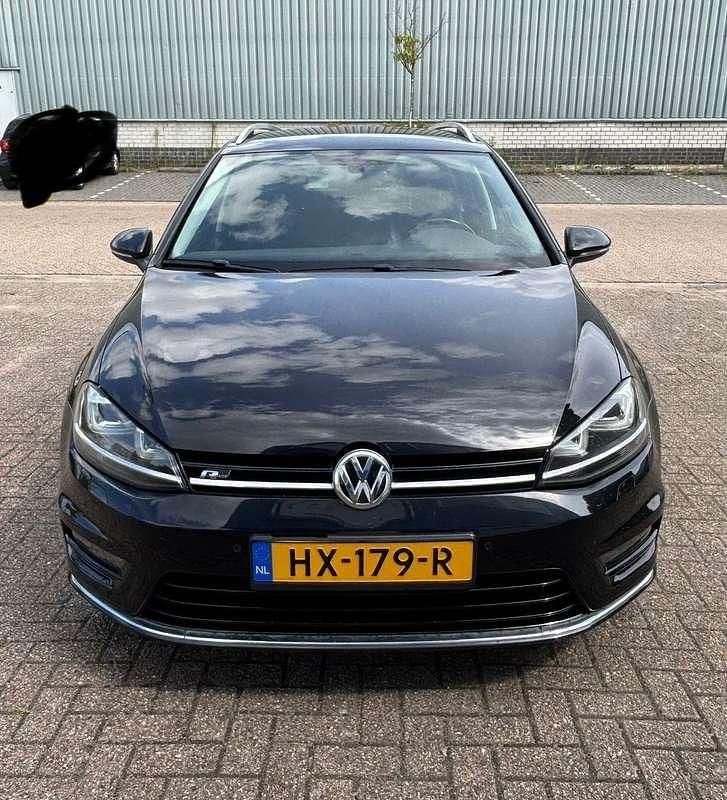 Zwart Gebruikt 2016 VW Golf VII Edition Stationwagen | € 10.000 (Eerlijke prijs) - Afbeelding 1/4