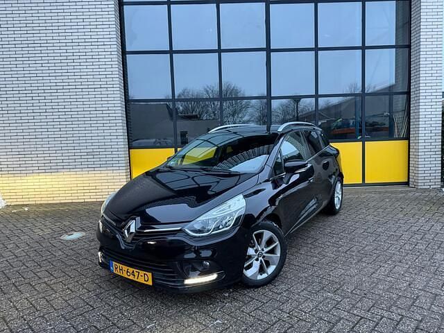 Zwart Occasion 2017 Renault Clio GrandTour LIMITED Stationwagen | € 8.635 (Eerlijke prijs) - Afbeelding 1/4