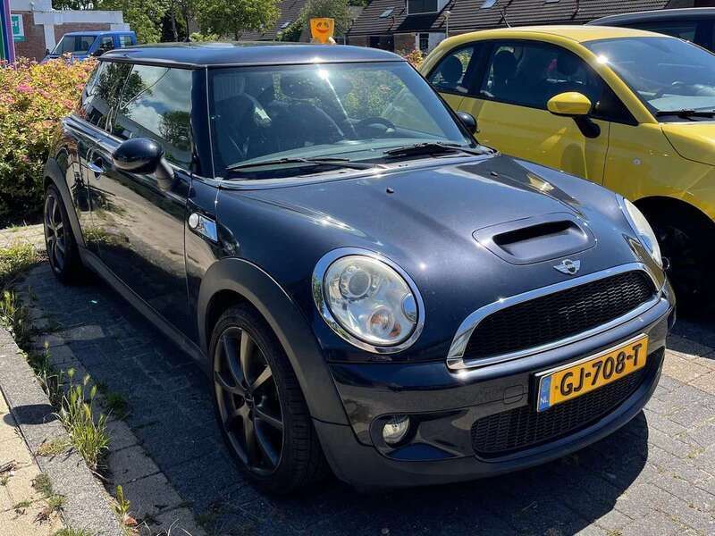 Zwart Gebruikt 2007 Mini Cooper S Hatchback | € 6.999 (Iets duurder) - Afbeelding 1/4
