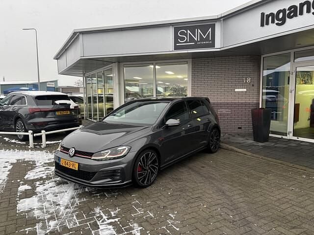 Grijs Occasion 2018 VW Golf VII GTI Hatchback | € 19.995 (Super prijs) - Afbeelding 1/4