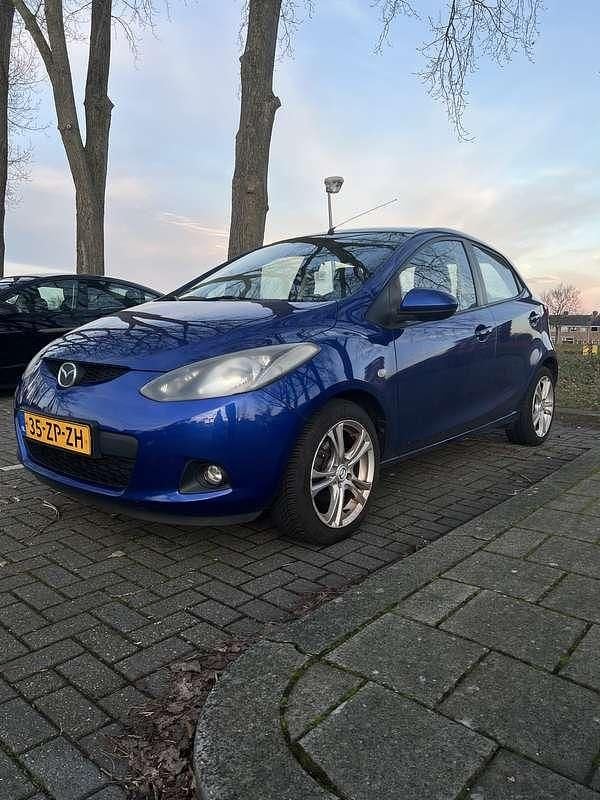 Blauw Gebruikt 2008 Mazda 2 Hatchback | € 2.550 (Eerlijke prijs) - Afbeelding 1/4