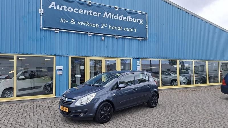 Hatchback Gebruikt 2007 Opel Corsa Enjoy Hatchback | € 2.450 (Eerlijke prijs) - Afbeelding 1/4
