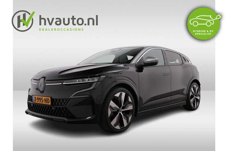Zwart Gebruikt 2023 Renault Mégane Techno Hatchback | € 29.545 (Goede deal) - Afbeelding 1/4