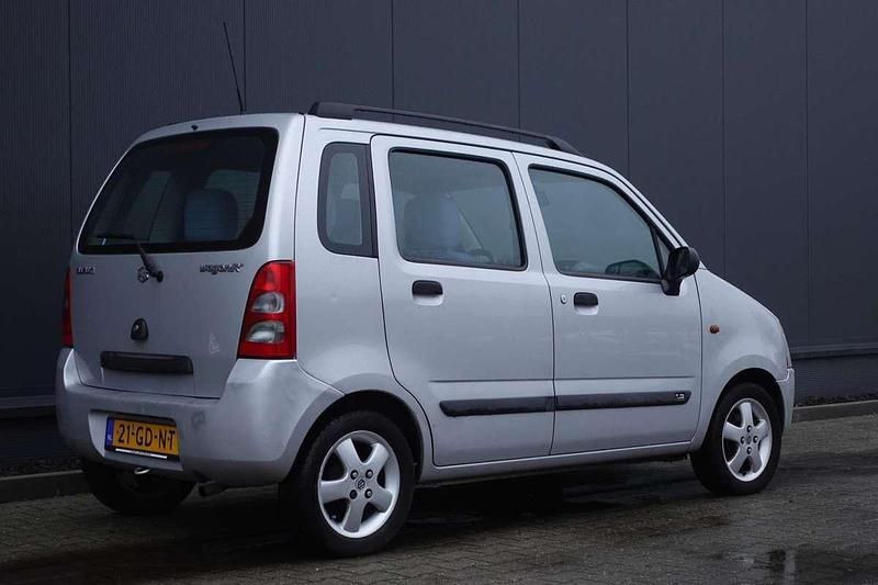 Occasion Suzuki Wagon R+ GL 76 PK (55 kW) 2000 Grijs (metallic) Stationwagen