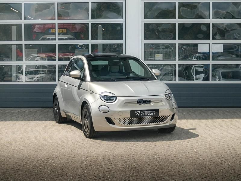 Nieuw Fiat 500e S 86 kW (118 PK) 2025 Greige lucido Hatchback