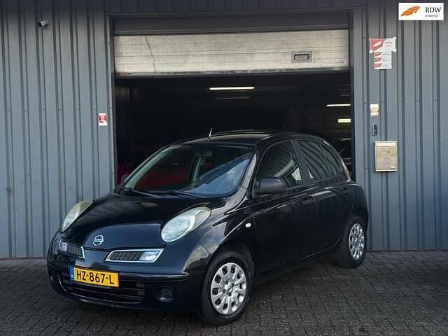 Zwart Gebruikt 2010 Nissan Micra Hatchback | € 2.750 (Eerlijke prijs) - Afbeelding 1/4