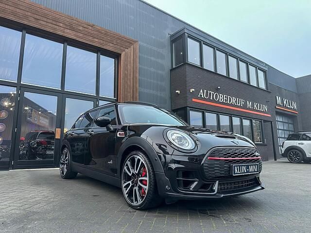Zwart (metallic) Occasion 2020 Mini John Cooper Works Clubman Stationwagen | € 33.500 (Eerlijke prijs) - Afbeelding 1/4